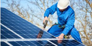 Installation Maintenance Panneaux Solaires Photovoltaïques à Saint-Saturnin